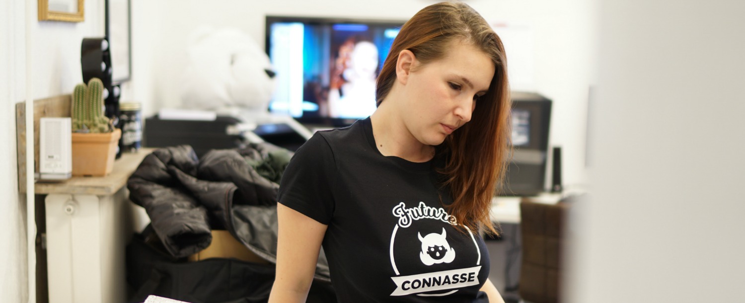Offrir un t-shirt pour les 20 ans d'une femme
